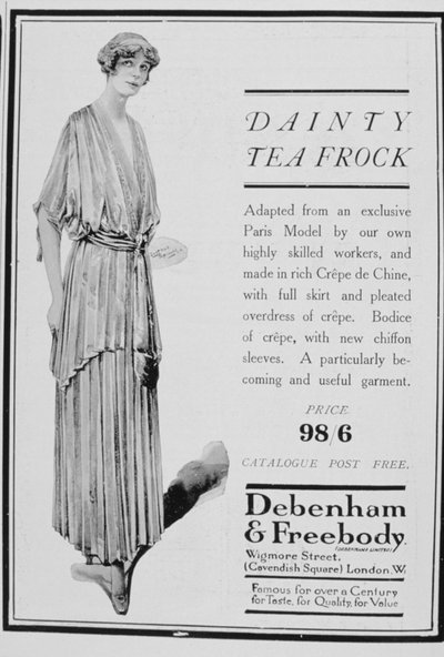 Advert for tea frocks by Debenham and Freebody, 1916 by Unbekannt
