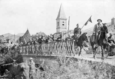 American Soldiers Entering the Village of Nonsard, Near Saint-Mihiel, France by Unbekannt
