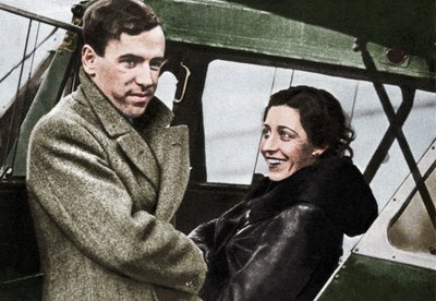 Amy Johnson, British aviator, about to set out for Cape Town by Unbekannt