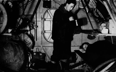 An RAF rigger serving breakfast at 6.30 am by Unbekannt
