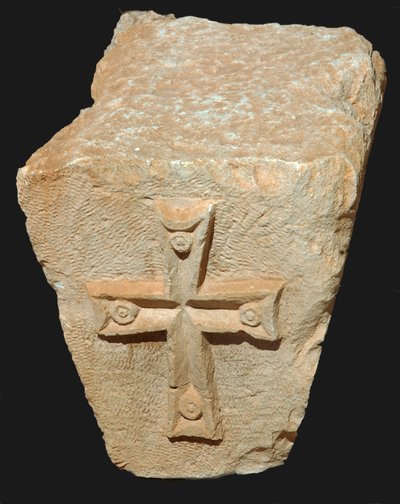Architectural detail of a Byzantine capital decorated with a cross by Unbekannt