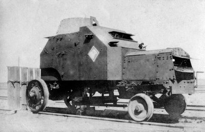 Armored car on rails, Baghdad, Iraq by Unbekannt