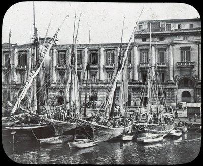 At the quay, Messina harbour, Sicily, Italy, late 19th or early 20th century by Unbekannt