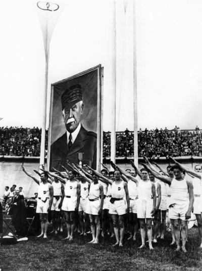 Athletes giving the fascist salute, Parc des Princes, Paris by Unbekannt