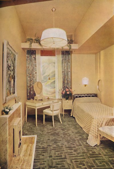 Bedroom Designed by Esmé Gordon, A.R.I.B.A., A.R.I.A.S., with Greek Key Design W Wilton Carpet by J by Unbekannt