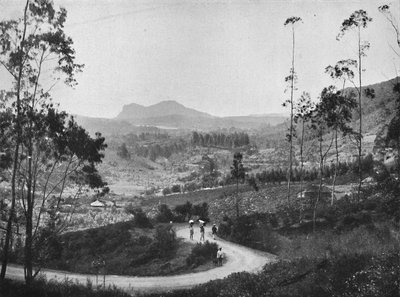 View from Ramboda Pass to the Southeast on Nuwara Eliya and the Hakgalla Rock by Unbekannt