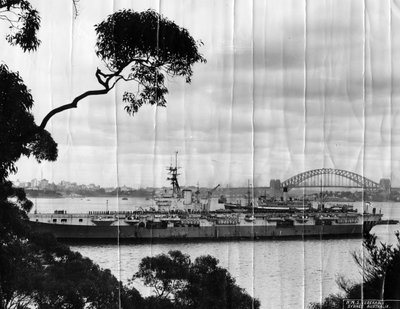 British aircraft carrier HMS Venerable, Sydney, Australia, c1946 by Unbekannt