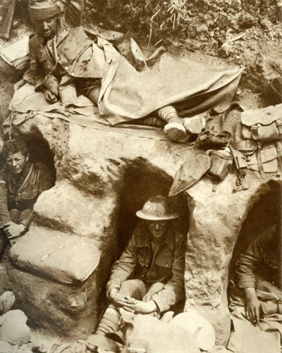 British Soldiers in the Trenches at Thiepval Wood, France, First World War by Unbekannt