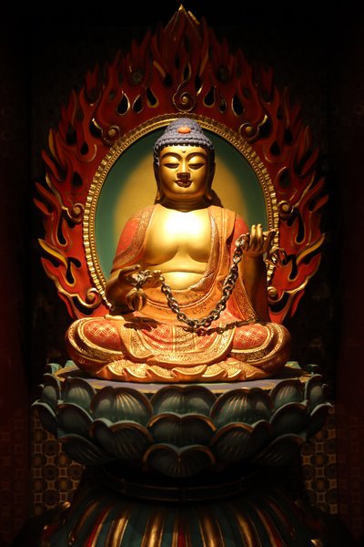 Buddha Statue, Buddha Tooth Relic Temple, Chinatown, Singapore by Unbekannt