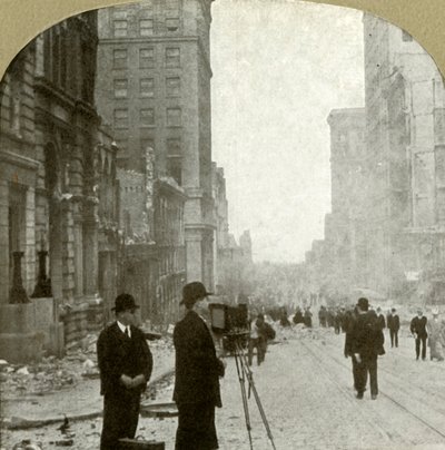 California St., looking forward toward the ferry depot - Banking District by Unbekannt