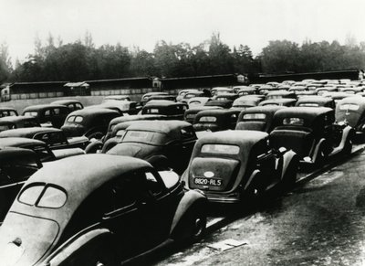 Cars confiscated by the occupying Germans, Vincennes, Paris by Unbekannt