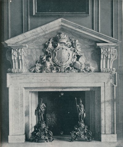 Carved Marble Chimneypiece by William Kent in the Public Dining-Room at Hampton Court by Unbekannt