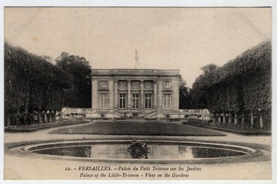 Chateau de Versailles: exterior view of the Palace of the Peer Trianon on the Gardens - Postcard late 19th-20th century by Unbekannt