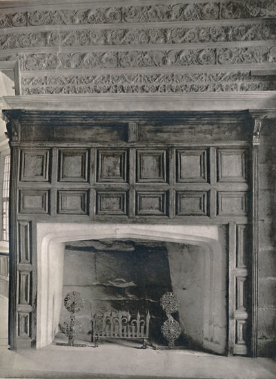 Chimney-Piece in the Dining Room, Haddon Hall, Derbyshire by Unbekannt
