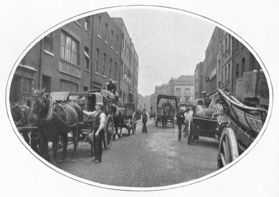 Commencing work, Osborn Street, Whitechapel, London, c1903 by Unbekannt