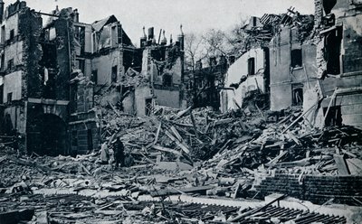 Devastated buildings, from the inner Temple garden, 1941 by Unbekannt