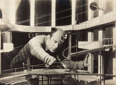 El Lissitzky Working on a Stage Design, Meyerhold Theatre by Unbekannt
