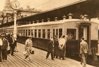 Electric multiple unit train, Moscow, USSR by Unbekannt