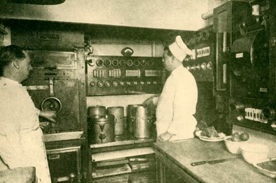 Electrically Equipped Train Kitchen, London and North Eastern Railway, 1930 by Unbekannt