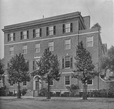 Entrance Front on East 57th Street, House of Mrs WK Vanderbilt, New York City by Unbekannt