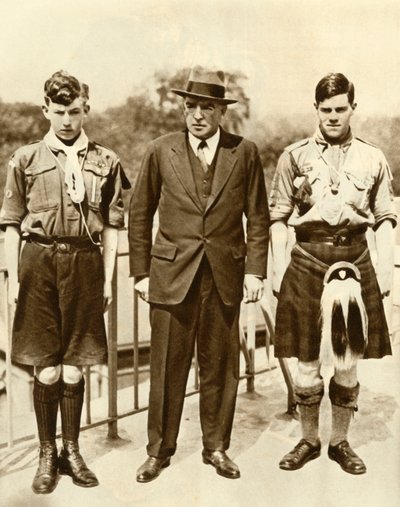 Ernest Shackleton with James Marr and Norman Mooney by Unbekannt
