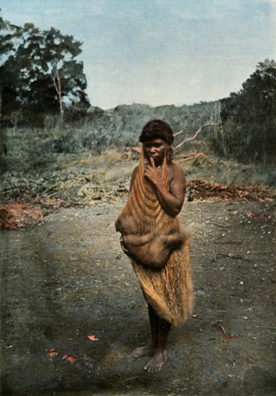Australian Woman Carrying her Child by Unbekannt