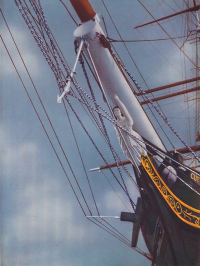 Figurehead of the Famous Cutty Sark figure of Nanny the Witch, 1936 by Unbekannt