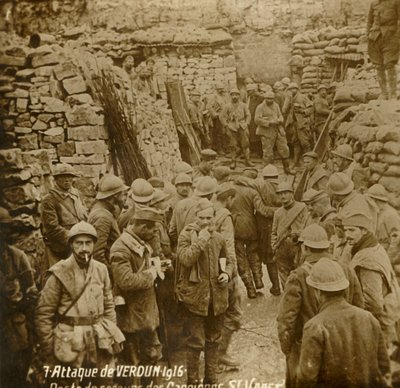 First Aid Post in Quarry, Saint-Vaast, Attack of Verdun, Northern France, 1916 by Unbekannt