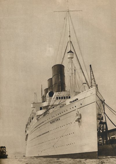 Former Queen of the Ocean, R.M.S. Mauretania of the Cunard White Star Line, 1936 by Unbekannt