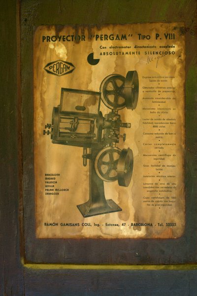 Former Hotel (Hostal Vell - la Toranesa). Interior. The Cinema Projection Room. Cinema Projector (Ossa Pergam tipo PVIII). (Detail) The Original Projector Manual. by Unbekannt