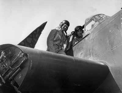 French aviation personnel being trained at the naval air station, Quonset, Rhode Island, USA, 1951 by Unbekannt
