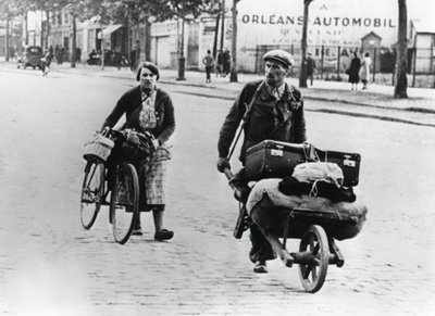 French Refugees Returning Home After the Fall of France to the Germans, Paris, July 1940 by Unbekannt
