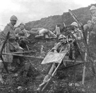 French troops after the capture of Souchez, Pas-de-Calais, France, 28 October 1915 by Unbekannt