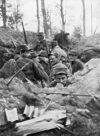 French troops in the trench system of Calonne, France, July 1915 by Unbekannt