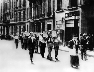 Funeral Procession of Members of the French Resistance, Paris by Unbekannt