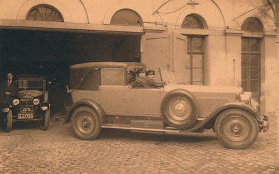 Garage at the Cuban Embassy in Brussels, Belgium by Unbekannt