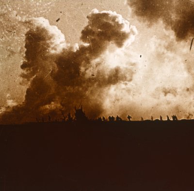Gas attack, Verdun, northern France, c1914-c1918 by Unbekannt