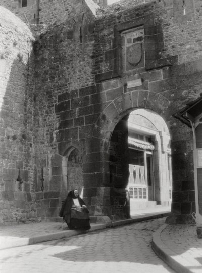 Gateway and entrance to the only street of Mont St Michel, Normandy, France, 20th century by Unbekannt
