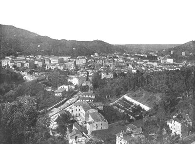 General view of the city of Carrara, Italy, 1895 by Unbekannt