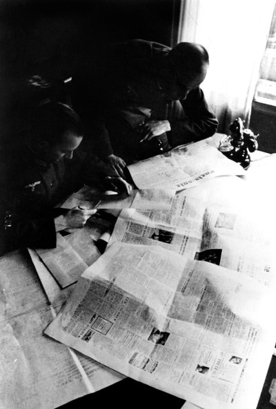 German Censorship of the French Press, Occupied Paris by Unbekannt