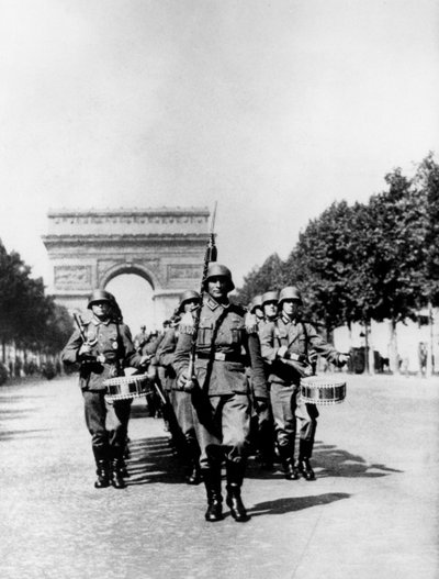 German military parade along the Champs Elysees during the occupation, Paris by Unbekannt