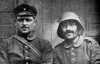 German Prisoners Taken by Canadian Forces, Vimy, France, First World War, 1917 by Unbekannt