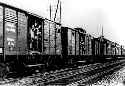 German Troops Arriving by Train, Paris by Unbekannt