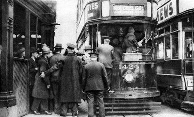 Getting on to a tram at Blackfriars, London by Unbekannt