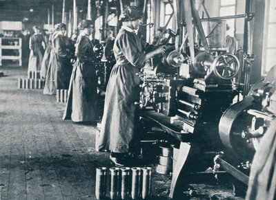 Girl Munition Workers at Their Lathes in a Scottish Mill by Unbekannt