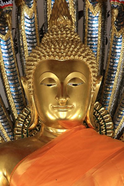 Golden Buddha Taking the Earth to Witness. Wat Pho - Wat Phra Chettuphon. 1788. Bangkok. Thailand by Unbekannt