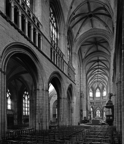 Gothic art: view of the elevation of the nave. 13th-14th century Cathedrale Saint Corentin (Saint Corentin), Quimper (Finistere) by Unbekannt