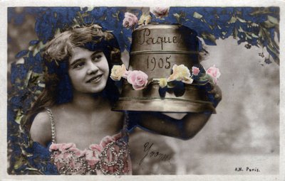 Greeting Card for Easter: a smiling young girl poses next to a bell - Postcard dated 1905 by Unbekannt