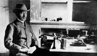 Guglielmo Marconi, Italian Pioneer of Wireless Telegraphy, Signal Hall, Newfoundland, 1901 by Unbekannt