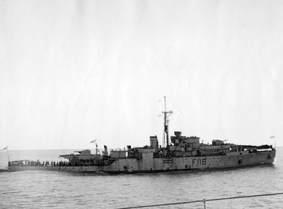 HMS Amethyst, After Action on the Yangtze River, 20th April 1949 by Unbekannt